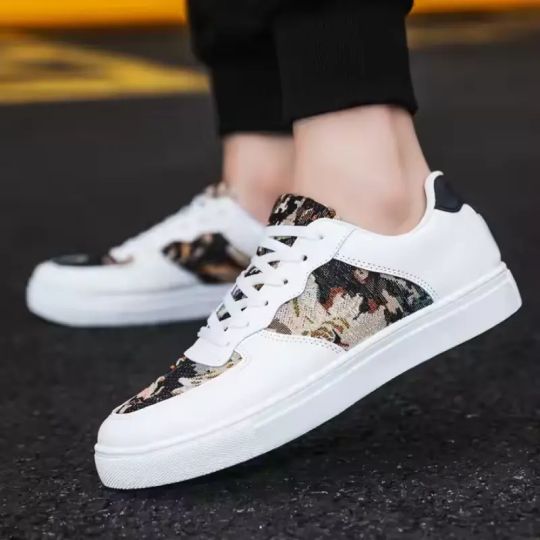 PAINTING STYLE BOARD SHOES - Image 3