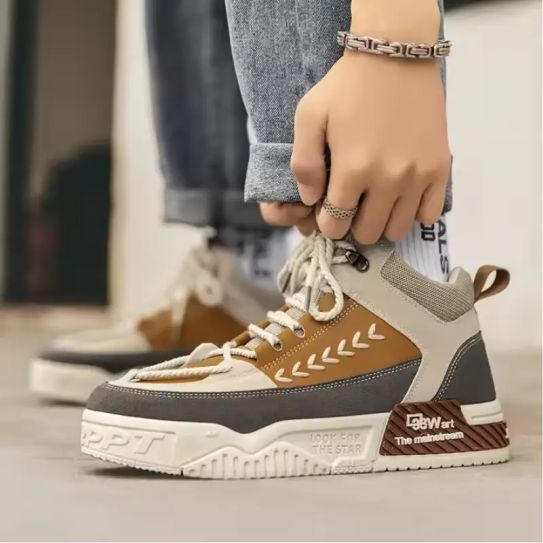 ELEVATED VERSATILE SPORTS SHOES - Image 2