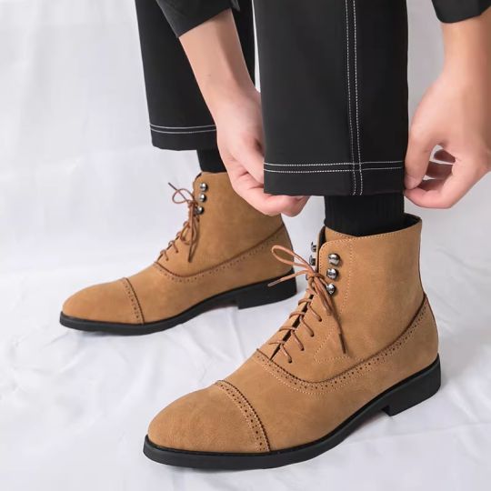 Lace-Up Business Pointed Leather Boots